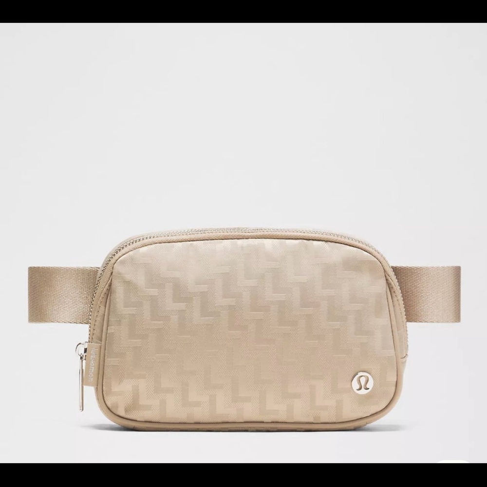 lululemon athletica Beige Crossbody Belt Bag